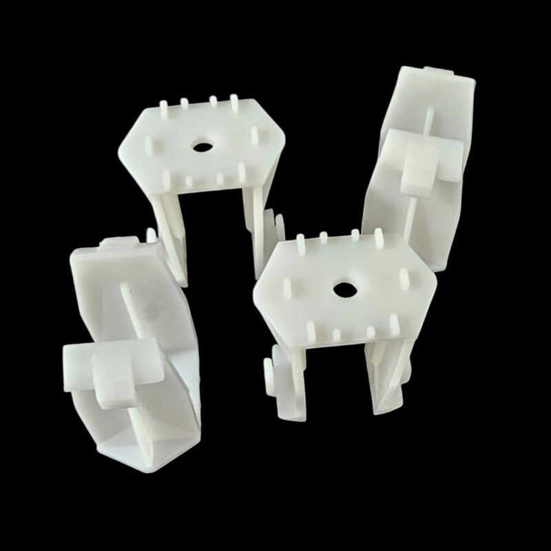 TRAYLAT Clips